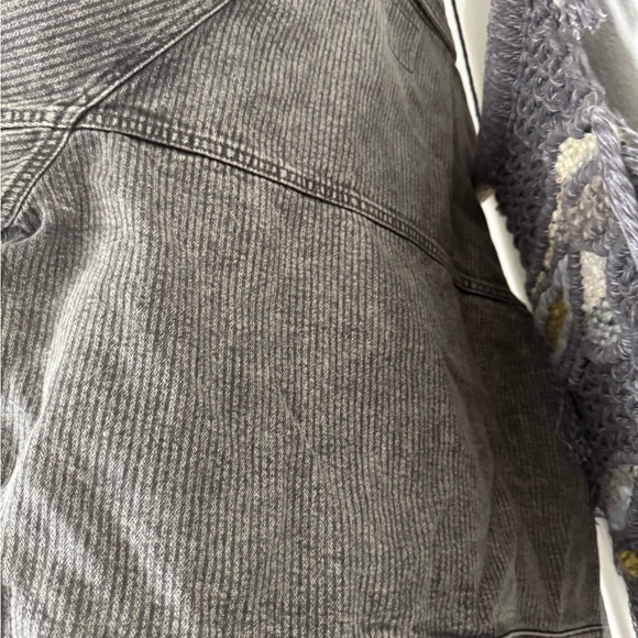 RVCA Jean Jacket - Picture 4 of 4